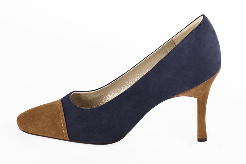 Caramel brown and navy blue women's dress pumps, with a round neckline. Round toe. Very high slim heel. Profile view - Florence KOOIJMAN
